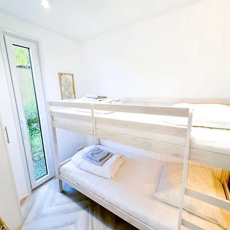 Holiday home Ukiyo I Ontspannen In Modern Met Tuin Op De Veluwe *